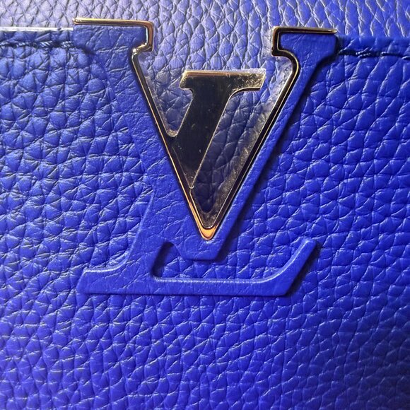 NWT Louis Vuitton Capucines BB Smalt Blue Taurillon Leather Bag - Gold Hardware - Picture 4 of 16